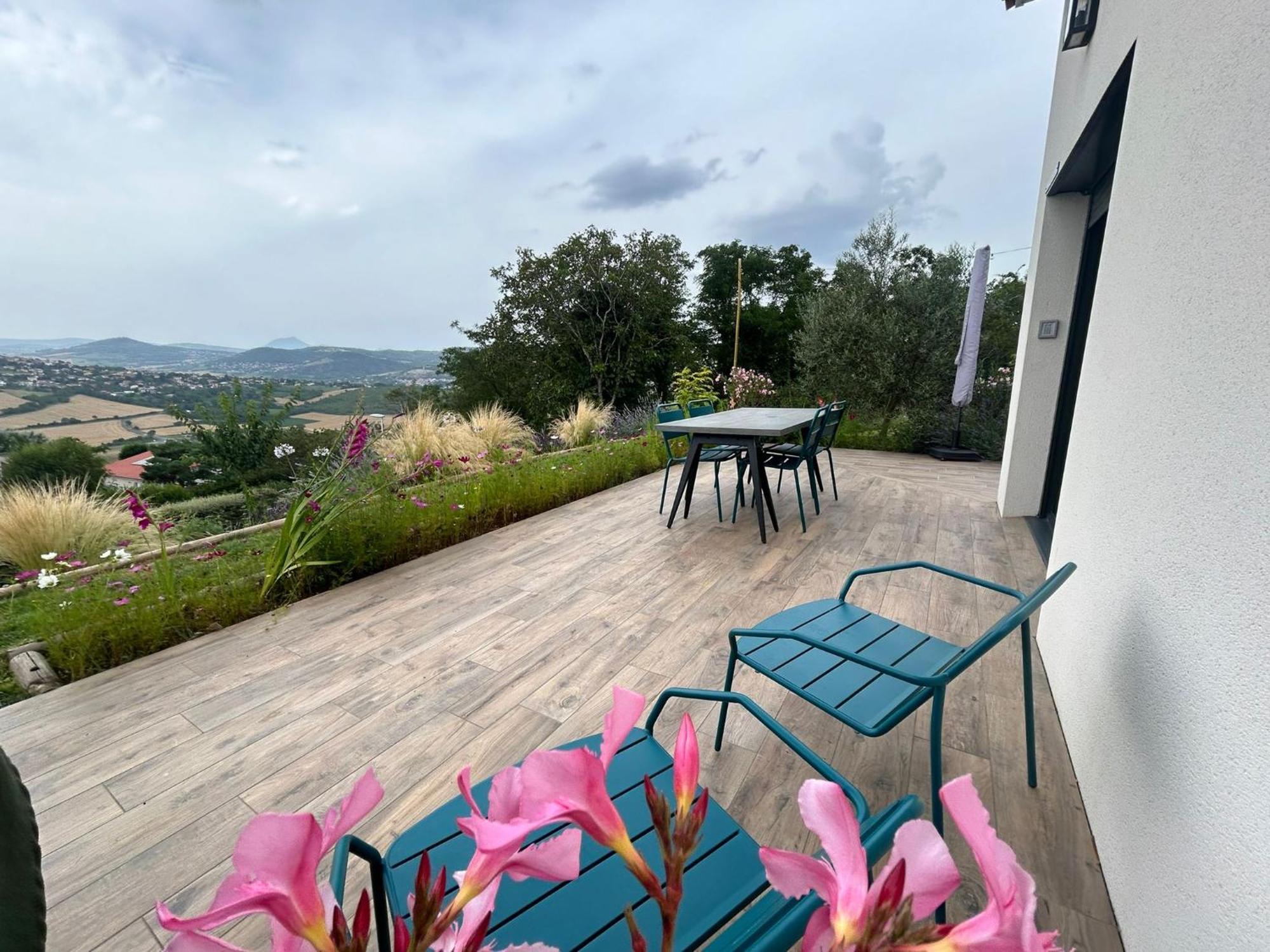 L'Alphonsine Villa Veyre-Monton Dış mekan fotoğraf